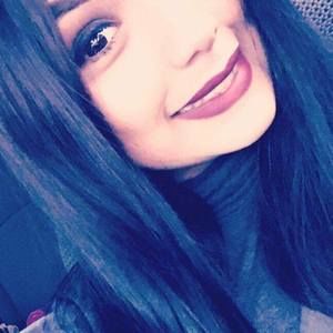 Meet your Posher, Abigail